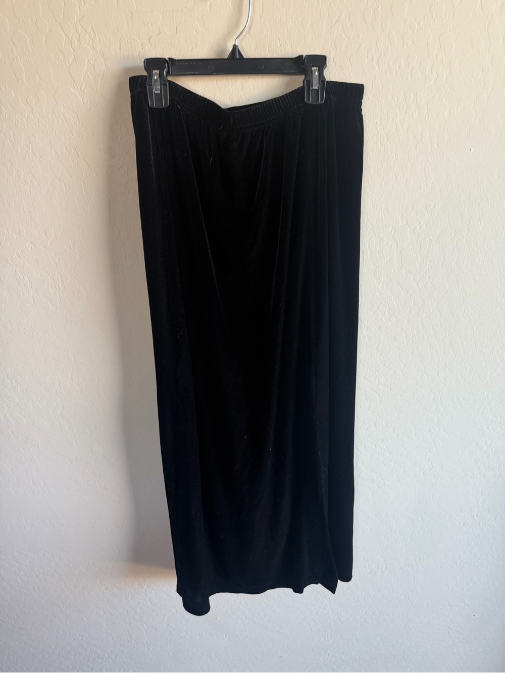 VTG Sunbelt Womens Black Velvet Maxi Skirt M Whimsigoth Witchy Goth Dark Fairy